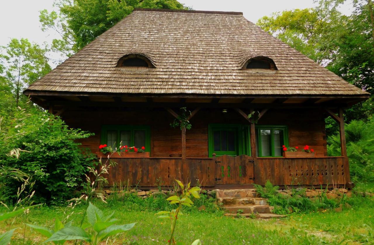 Maramuresul Stravechi Budeşti Esterno foto