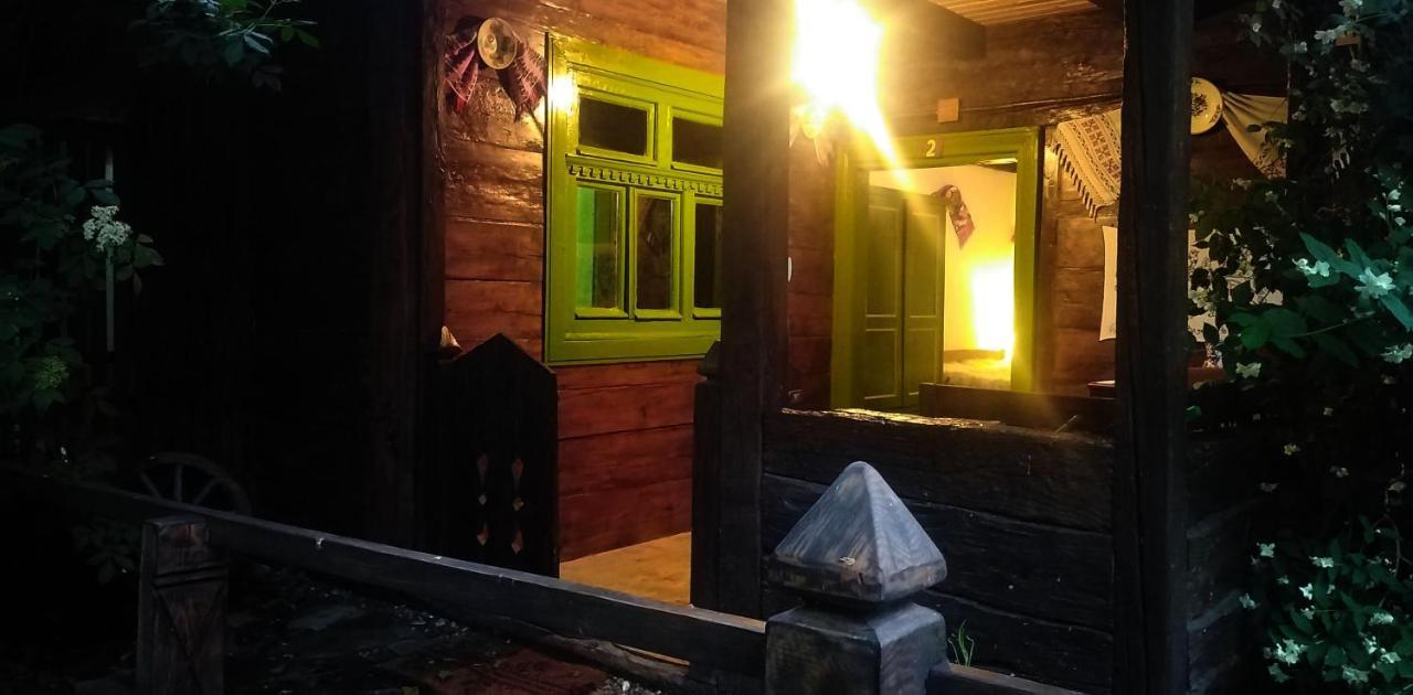 Maramuresul Stravechi Budeşti Esterno foto