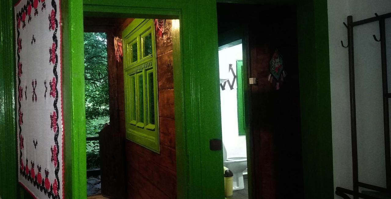 Maramuresul Stravechi Budeşti Esterno foto