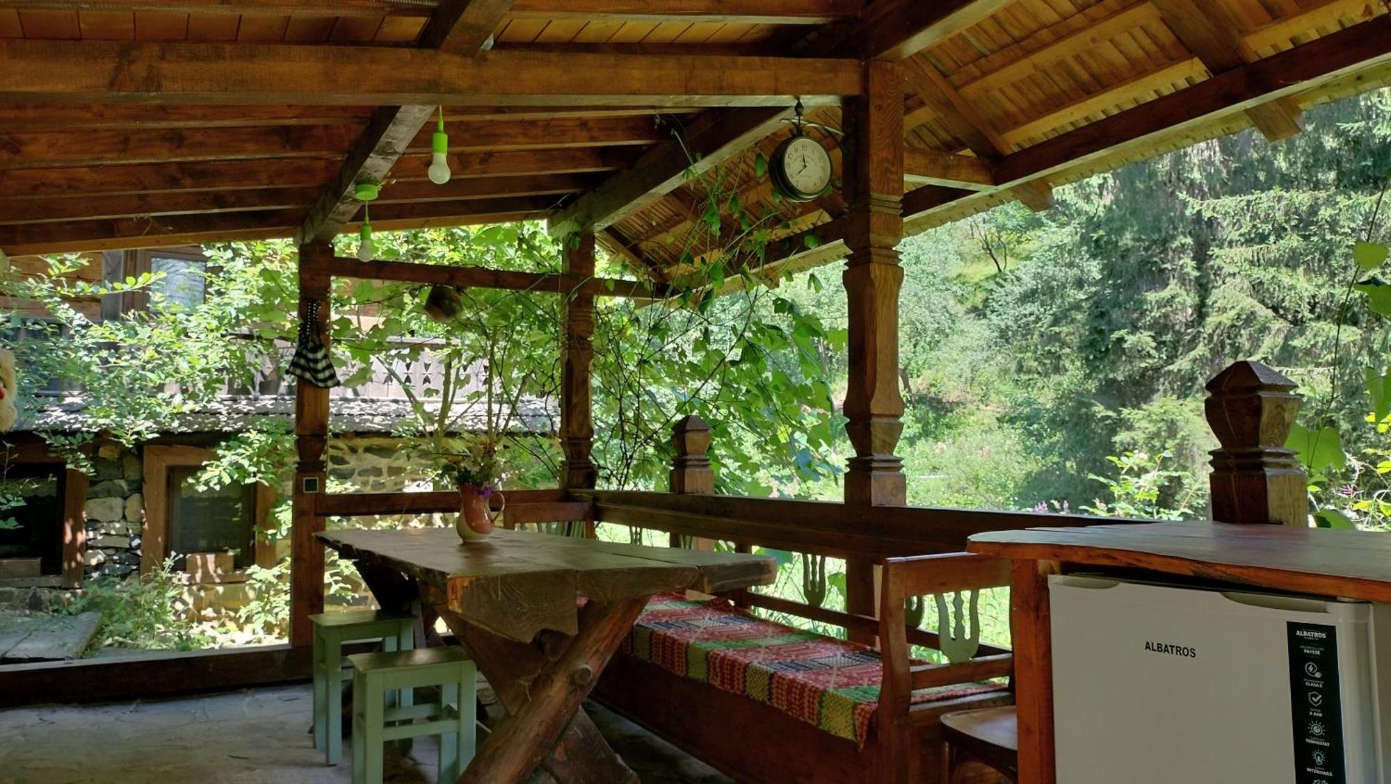 Maramuresul Stravechi Budeşti Esterno foto